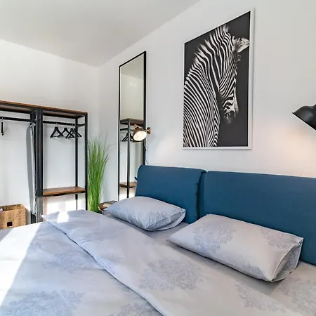Incanto Apartment *